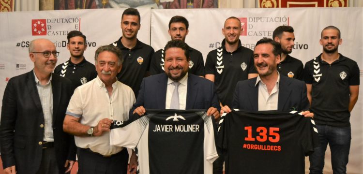 La-Diputación-recibe-al-CD-Castellón-por-su-ascenso