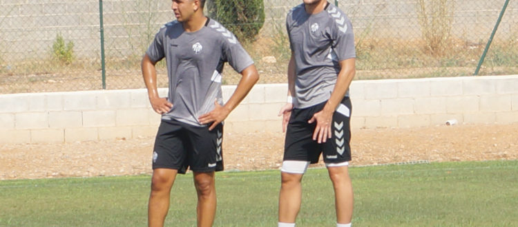 El-lateral-Yaroslav-Oliynyk, a-prueba-con-el-primer-equipo-albinegro