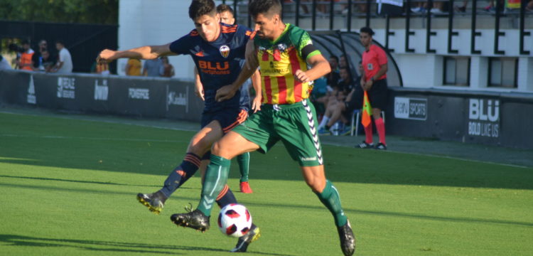 CRÓNICA-“El-CD-Castellón-deja-buenas-sensaciones-ante-el-Mestalla” (0-0)