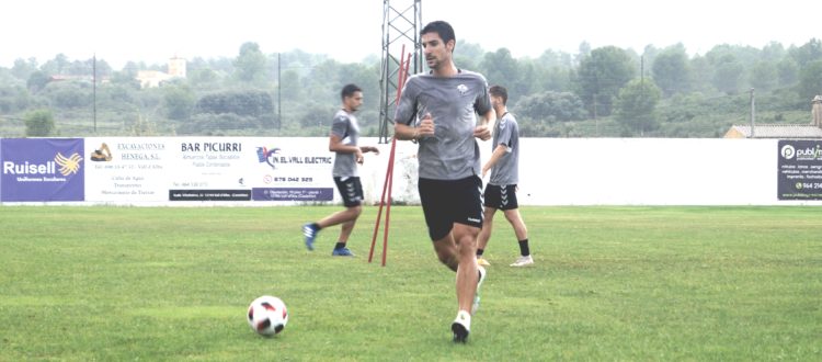 Theo-García- “Me-he-sentido-arropado-por-la-afición-e-intentaré-devolver-ese-cariño-durante-la-temporada”