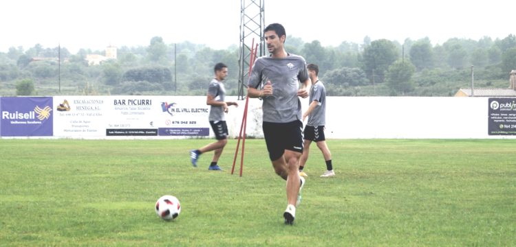 Theo-García- “Me-he-sentido-arropado-por-la-afición-e-intentaré-devolver-ese-cariño-durante-la-temporada”