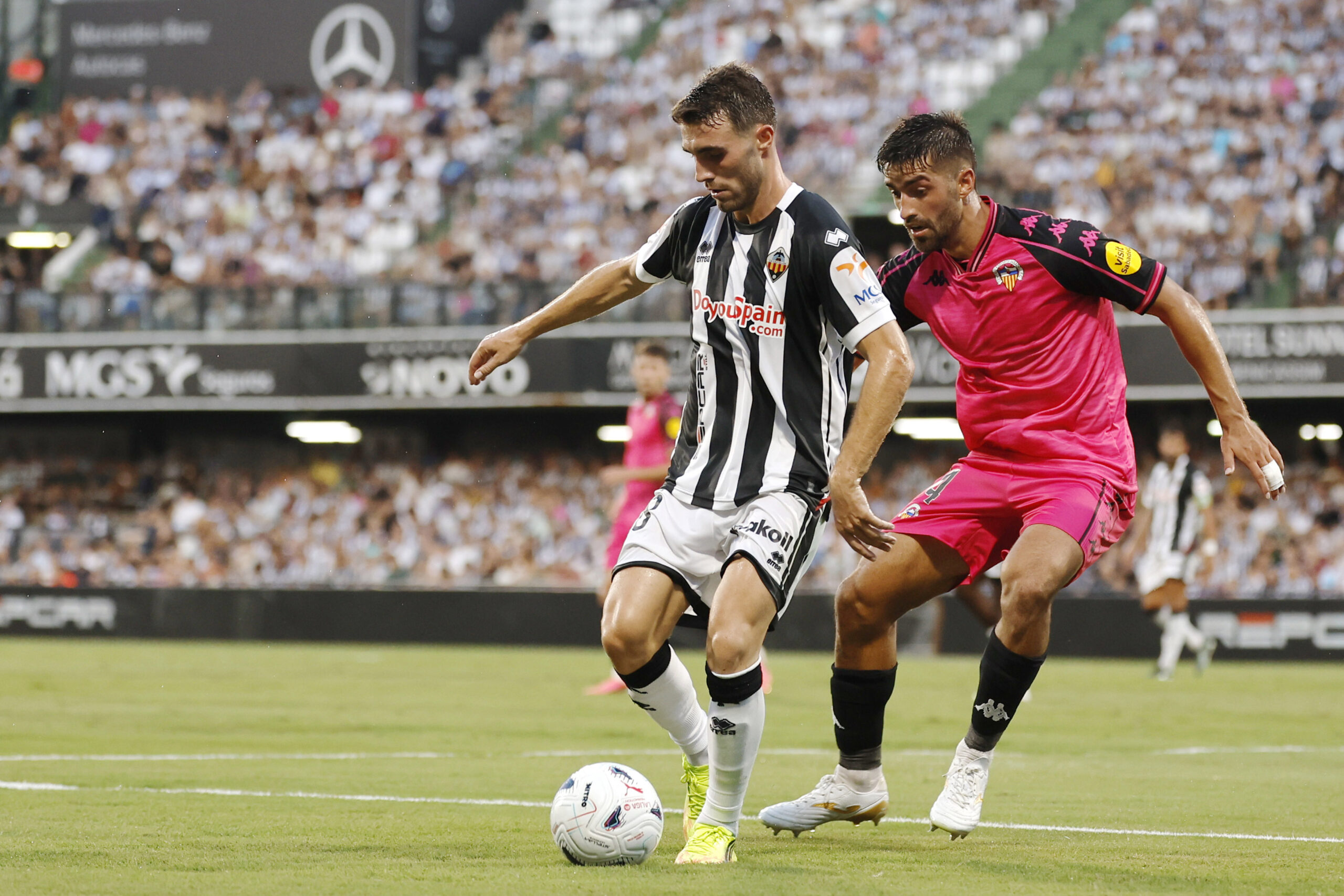 El CD Castellón empata sin goles ante el CE Sabadell (0-0)